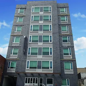 Hotel Umbrella Bronx