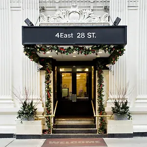  Hotel Latham